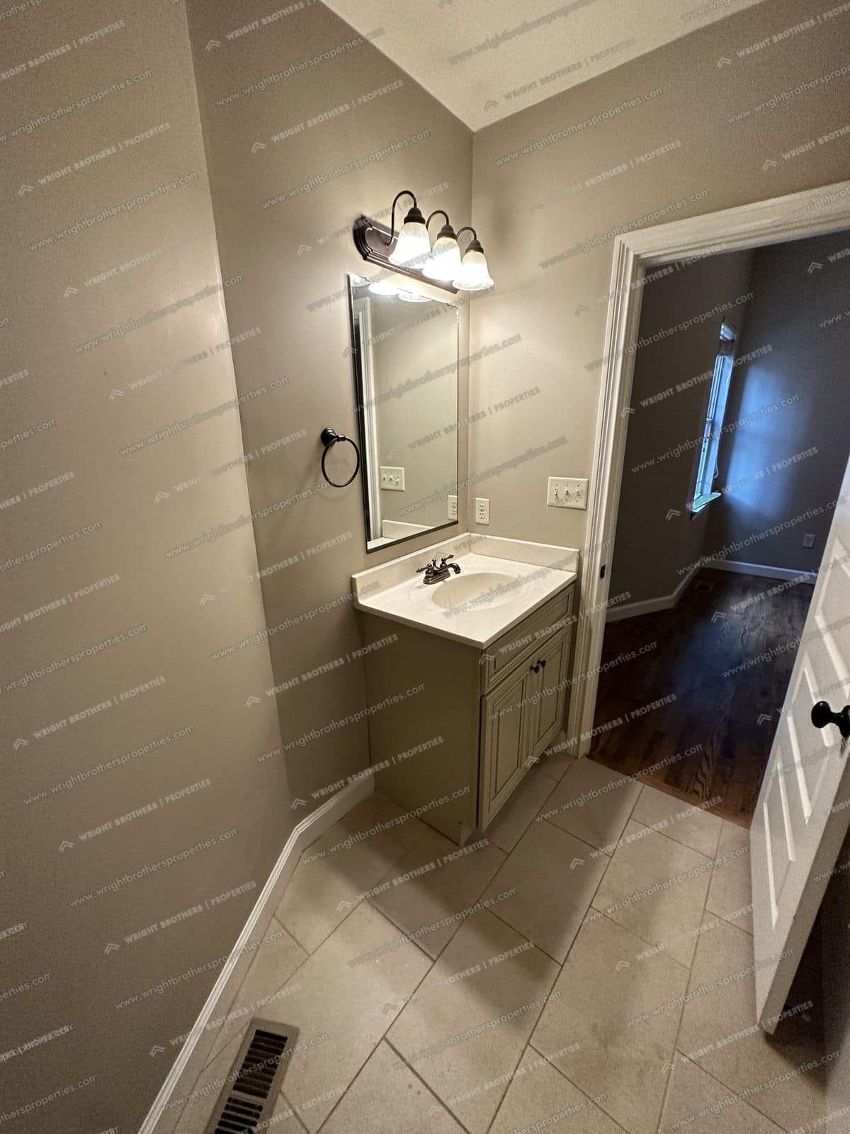 1705 Highland #1, apartment photo 9