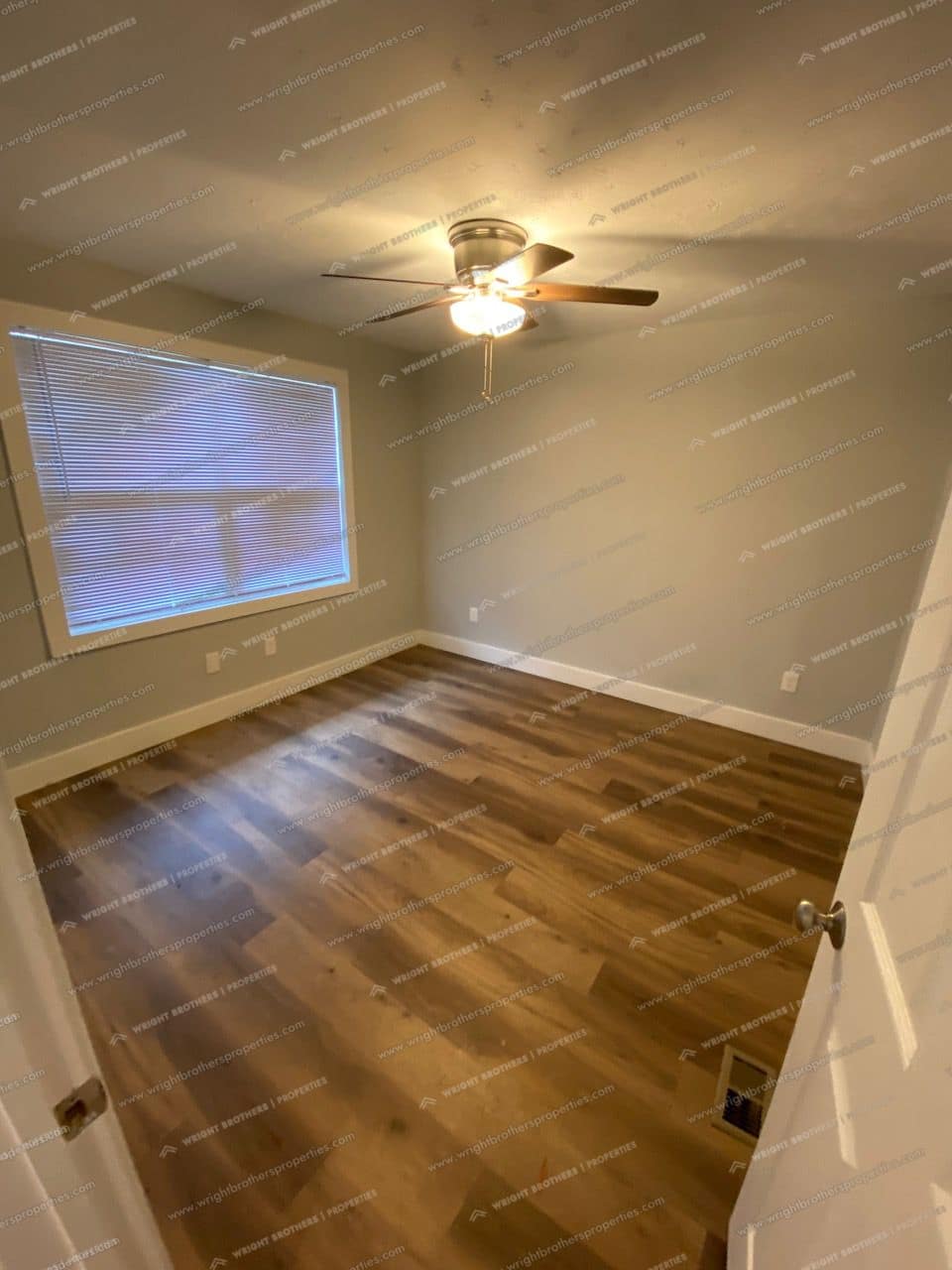 Upstairs Bedroom 2
